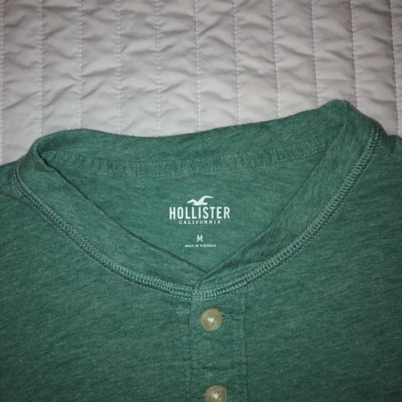 Hollister T-Shirt - Green - Picture 2 of 2